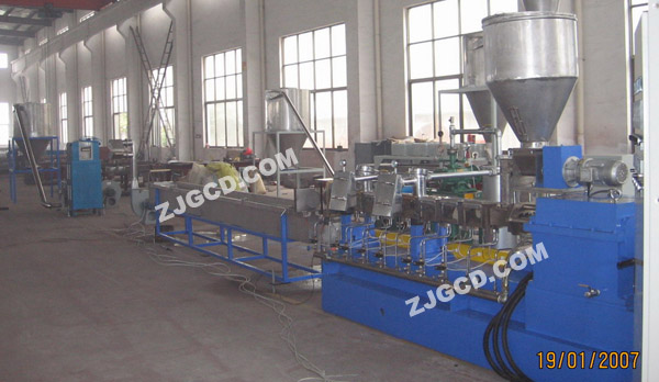 Plastic modified granulated extruder